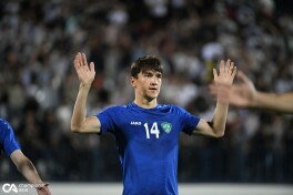 Shomurodov Qosimov va Geynrix bilan tenglashdi