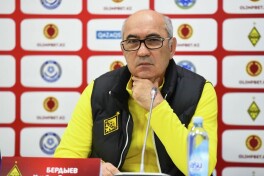 Qurbon Berdiev Eron klubida ish boshladi