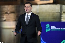 Суперкубок олдидан. Даврон Файзиев "Пахтакор"ни "Манчестер Юнайтед"га ўхшатди
