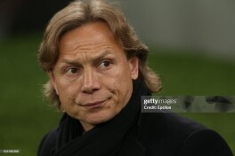 "Сизнингча, биз ҳаммамиз аҳмоқмиз ва терма жамоа учун яхшироқ бўлишини истамаймиз. Шундайми?"