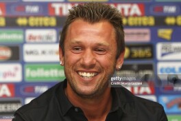 Kassano: "Ronaldu futbol o'ynashni bilmaydi"