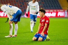 RPL. SSKA uchta qizil kartochka ko'rsatilgan Moskva derbisida "Spartak"ga mag'lub bo'ldi, Fayzullaev 63 daqiqa o'ynadi