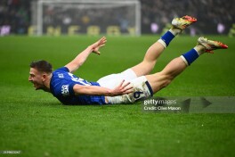 "Manchester Yunayted" "Chelsi"dan "Ipsvich Taun" yulduzini ilib ketmoqchi