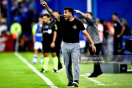 Karlos Teves "Taleres" jamoasini boshqaradi