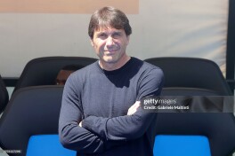 Konte mavsum yakunida "Napoli"ni tark etadi