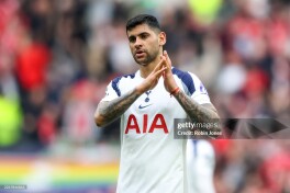 "Barselona" "Tottenxem" himoyachisiga qiziqmoqda