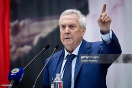 Азиз Йилдирим "Фенербахче" президенти лавозимига қайтди