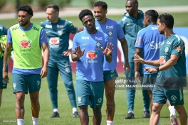 Braziliya terma jamoasi futbolchilari AQSHga kirishda qattiq tekshiruvdan o'tkazildi