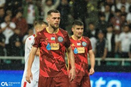 Rubin Xebay yana jamoasini o'zgartirdi