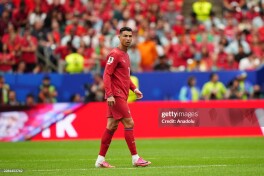 Ronaldu ham oltita JCHda ishtirok etgan futbolchi sifatida tarixga kirdi