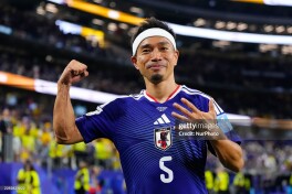 Yuto Nagatomo rekord o'rnatdi