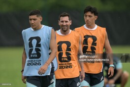 Argentina bosh murabbiyi Iordaniyaga qarshi JCH o'yinida Messi asosiy tarkibda maydonga tushmasligiga shama qildi