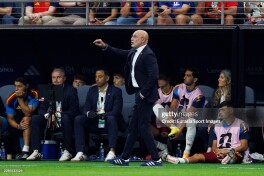 Ispaniya bosh murabbiyi de la Fuente jamoasining JCH-2026 finaliga chiqqaniga munosabat bildirdi