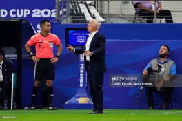Desham: "Hakam jahon chempionati yarim finalini boshqarish uchun etarlicha saviyaga egamidi?"
