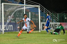 Proliga. "G'azalkent" 0:2dan so'ng Abdullaevning xet-triki evaziga "Metallurg"ni mag'lub etdi