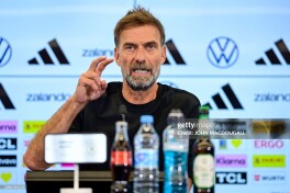 "Oilamni tinch qo'ymasangiz, ketaman!" - Yurgen Klopp germaniyalik muxlislarga shart qo'ydi