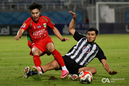 Ikkita penalti va to'rtta gol. "Lokomotiv" "So'g'diyona"ni mag'lub etgan o'yindan GALEREYA