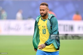 Neymar Braziliya terma jamoasidan ketishini tasdiqladi: "Mening vaqtim o'z nihoyasiga etdi"