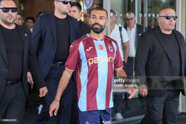 Rasman: Saloh “Trabzonspor” futbolchisiga aylandi