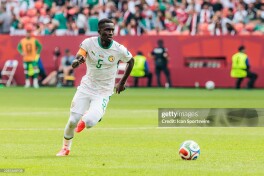Idrissa Geye Saudiya Arabistoni klubiga o'tdi