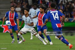 LIVE. UEFA Superkubogi. PSJ - "Aston Villa" 0:0 (matnli translyatsiya)
