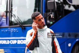 Saliba – ESPN talqiniga ko'ra dunyoning eng yaxshi markaziy himoyachisi. Gabriel – 3, Kubarsi 4 o'rinda