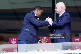 Eto'O Infantino tomonda