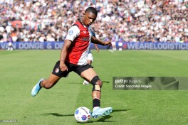 "Liverpul" Jivayro Rid uchun "Arsenal" va "Manchester Siti" bilan raqobatlashadi