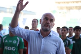 "Ishqibozlarimizdan chin dildan uzr so'rayman..." - Ilyos Zeytullaev stadionga kelgan muxlislarga murojaat qildi