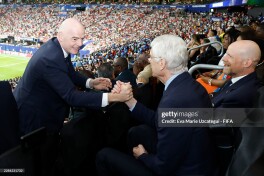 Arsen Venger FIFA prezidenti lavozimi uchun kurashda Infantinoning raqibiga aylanishi mumkin - The Times