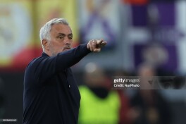 "O'yin o'ldi deb o'ylashdi, aslida ularning o'zlari o'likdek ko'rinishdi". Mourinyu - "Roma" bilan o'yindagi kambek haqida